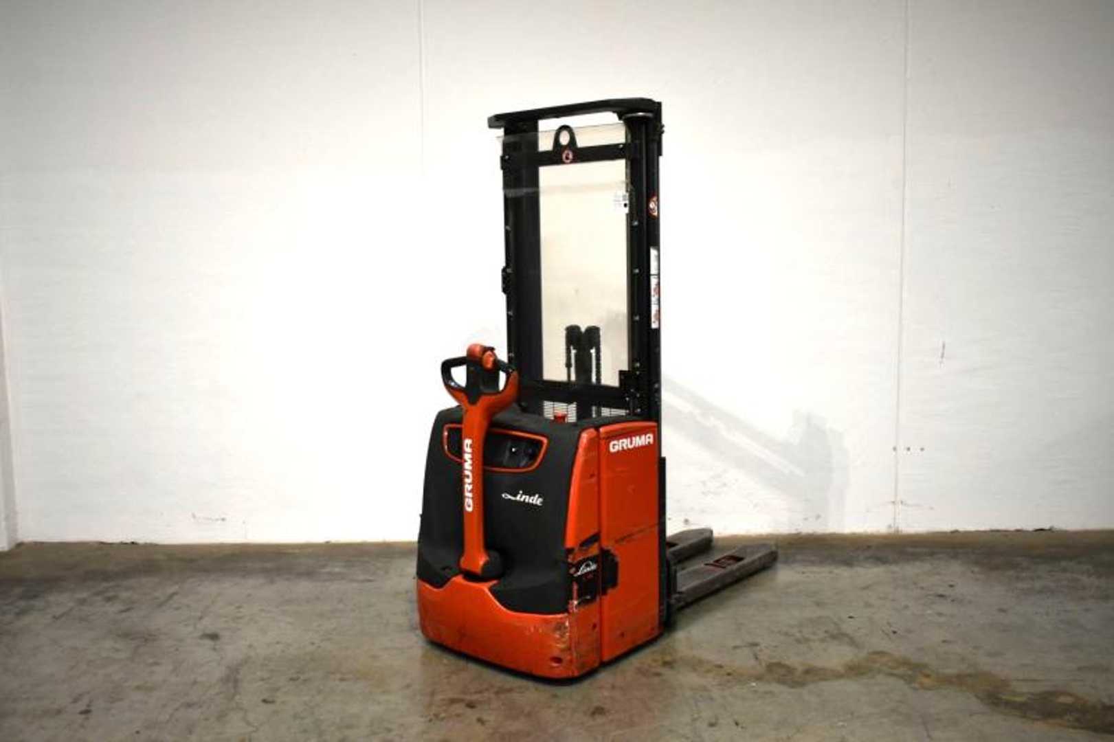 Použité vysokozdvižné vozíky LINDE L 16 1173 ELEKTRO HOCHHUBWAGENDEICHSEL (13075725)