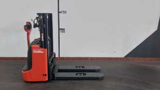Použité vysokozdvižné vozíky LINDE L12 ELEKTRO HOCHHUBKOMMISSIONIERER (12982552) backdrop