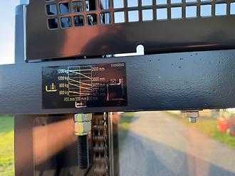 Použité vysokozdvižné vozíky LINDE L12 Triplex BR 1172 Neugerät ELEKTRO HOCHHUBWAGENDEICHSEL (13075294)