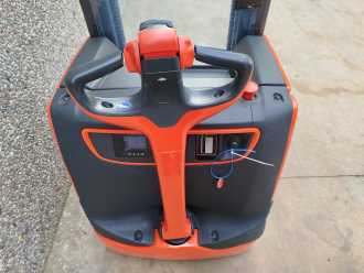Použité vysokozdvižné vozíky LINDE L14 ELEKTRO HOCHHUBWAGENDEICHSEL (12994355)