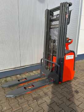 Použité vysokozdvižné vozíky LINDE L14 ELEKTRO HOCHHUBWAGENDEICHSEL (13061216)