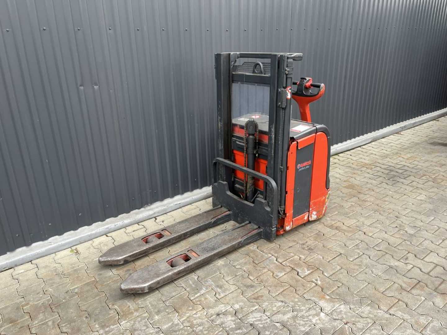 Použité vysokozdvižné vozíky LINDE L14 ELEKTRO HOCHHUBWAGENDEICHSEL (13068823)