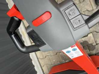 Použité vysokozdvižné vozíky LINDE MM10i ELEKTRO HOCHHUBWAGENDEICHSEL (13066800)