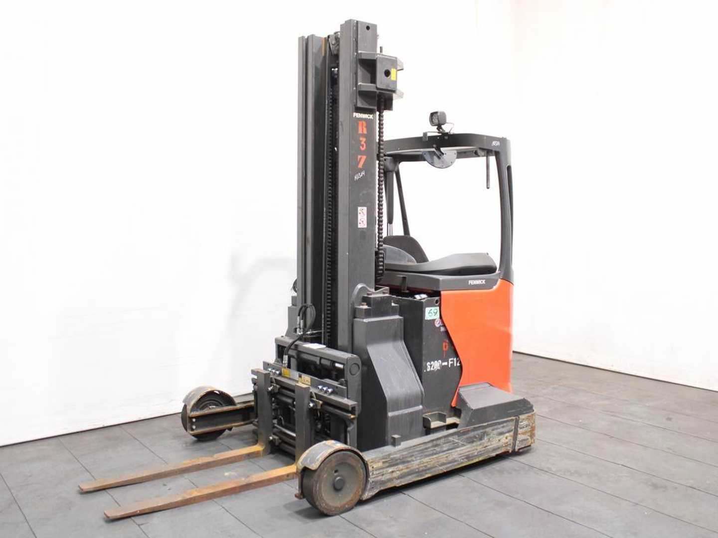Použité vysokozdvižné vozíky LINDE R 20-01 1120 ELEKTRO SCHUBMASTSTAPLER (13074902)