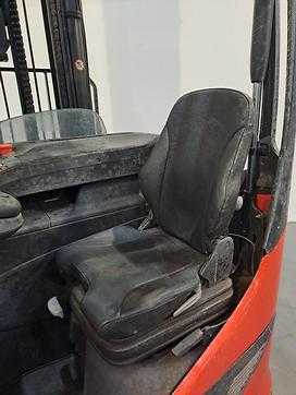 Použité vysokozdvižné vozíky LINDE R14 ELEKTRO SCHUBMASTSTAPLER (13017702)