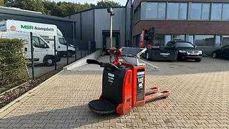 Použité vysokozdvižné vozíky LINDE T 20 AP ELEKTRO NIEDERHUBWAGENFAHRERSTAND (13068169)