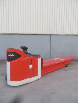 Použité vysokozdvižné vozíky LINDE T30SP-131 Spezialplattform ELEKTRO NIEDERHUBWAGENDEICHSEL (12597921)