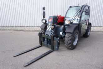 Použité vysokozdvižné vozíky MAGNI TH 3.6 DIESEL TELESKOPARMSTAPLER (13033675) backdrop