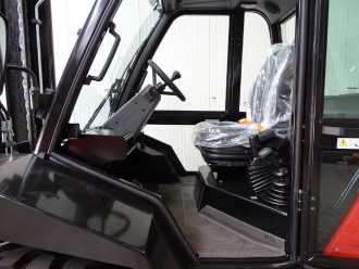 Použité vysokozdvižné vozíky MANITOU M50-4D - TRIPLEX- 4x4 - NEU DIESEL GELAENDESTAPLER (13058632)