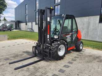 Použité vysokozdvižné vozíky MANITOU MC 25-4 DIESEL GELAENDESTAPLER (12962757)