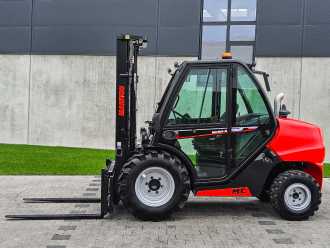 Použité vysokozdvižné vozíky MANITOU MC 30-4 DIESEL GELAENDESTAPLER (12947652)