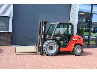 Použité vysokozdvižné vozíky MANITOU MH25-4 T Buggy DIESEL GELAENDESTAPLER (13065095) backdrop