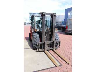 Použité vysokozdvižné vozíky MANITOU MH25-4 T Buggy DIESEL GELAENDESTAPLER (13065095)