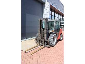 Použité vysokozdvižné vozíky MANITOU MH25-4 T Buggy DIESEL GELAENDESTAPLER (13065095)