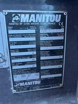 Použité vysokozdvižné vozíky MANITOU MLT845 -120 D DIESEL TELESKOPARMSTAPLER (13023496)
