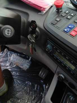 Použité vysokozdvižné vozíky MANITOU MT 735 75D ST5 S1 - NEW MODEL AC WEITERE TELESKOPARMSTAPLER (13052332)