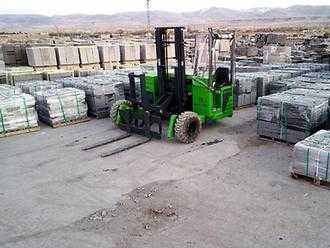 Použité vysokozdvižné vozíky MAZAKA MF25D Truck Mounted Forklift DIESEL VIERWEGEMITNAHMESTAPLER (13024418)