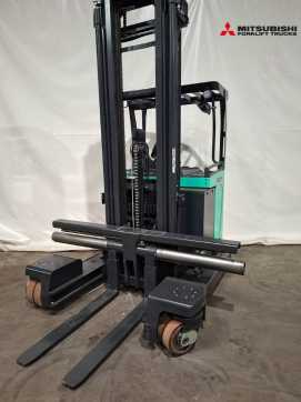Použité vysokozdvižné vozíky MITSUBISHI RBM 25 N3 ELEKTRO SCHUBMASTSTAPLER (13044072) backdrop