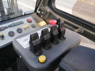 Použité vysokozdvižné vozíky MORA M180C GAS VIERRADFRONTSTAPLER (12905398)