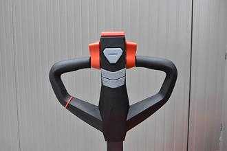 Použité vysokozdvižné vozíky NOBLELIFT SWB 130 D 4300 ELEKTRO HOCHHUBWAGENDEICHSEL (13072909)
