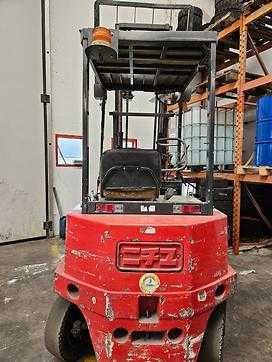 Použité vysokozdvižné vozíky NYK FB25-P50 ELEKTRO VIERRADFRONTSTAPLER (13054412)