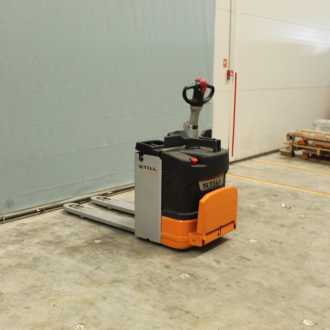 Použité vysokozdvižné vozíky STILL ECU-SF20 ELEKTRO NIEDERHUBWAGENFAHRERSTAND (13061463)