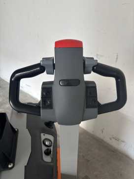Použité vysokozdvižné vozíky STILL ECV10IC ELEKTRO HOCHHUBWAGENDEICHSEL (13073402)