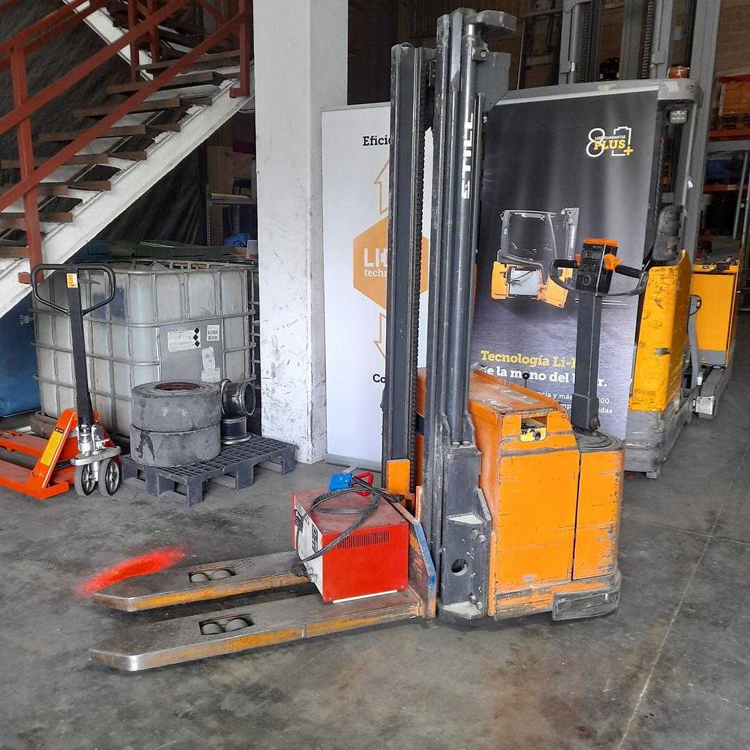 Použité vysokozdvižné vozíky STILL EGV1250 ELEKTRO HOCHHUBWAGENDEICHSEL (13056623)