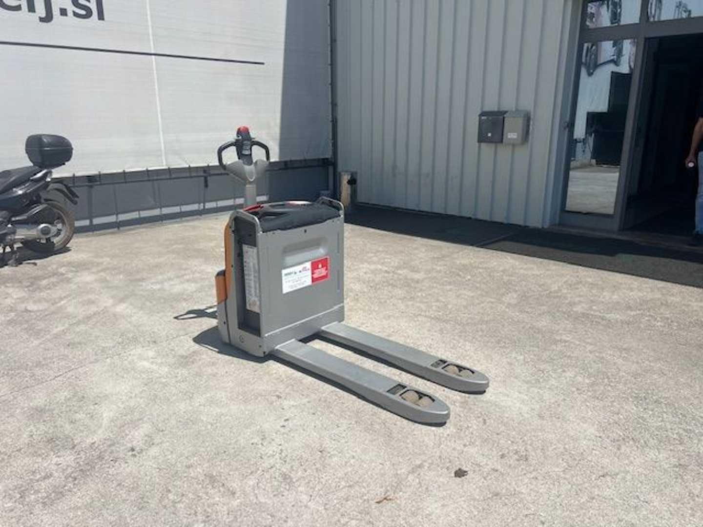 Použité vysokozdvižné vozíky STILL EXU 18 ELEKTRO NIEDERHUBWAGENDEICHSEL (13066295)