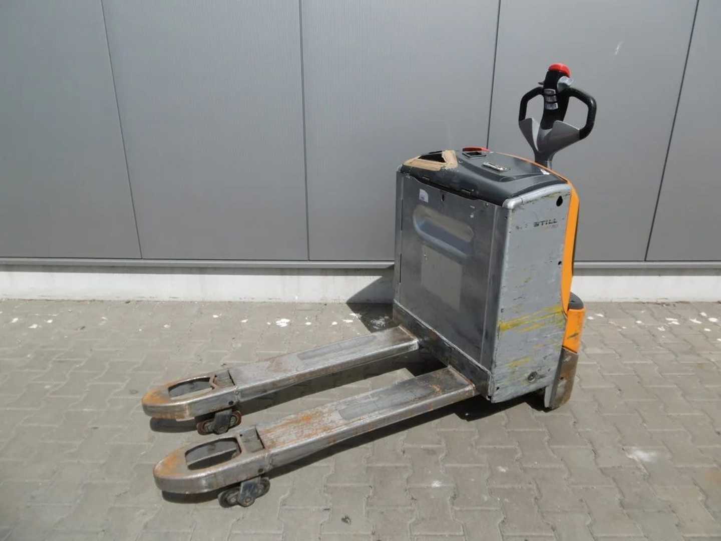 Použité vysokozdvižné vozíky STILL EXU 20 ELEKTRO NIEDERHUBWAGENDEICHSEL (12452008)