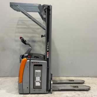 Použité vysokozdvižné vozíky STILL EXV-SF14_VÆGT ELEKTRO HOCHHUBWAGENFAHRERSTAND (13067487)