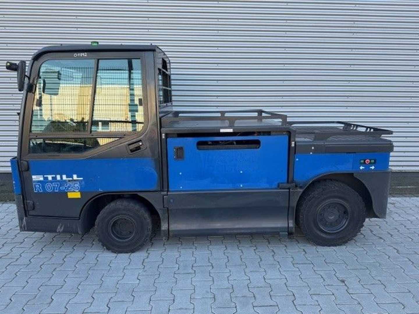 Použité vysokozdvižné vozíky STILL R07-25 ELEKTRO SCHLEPPER (13059899)