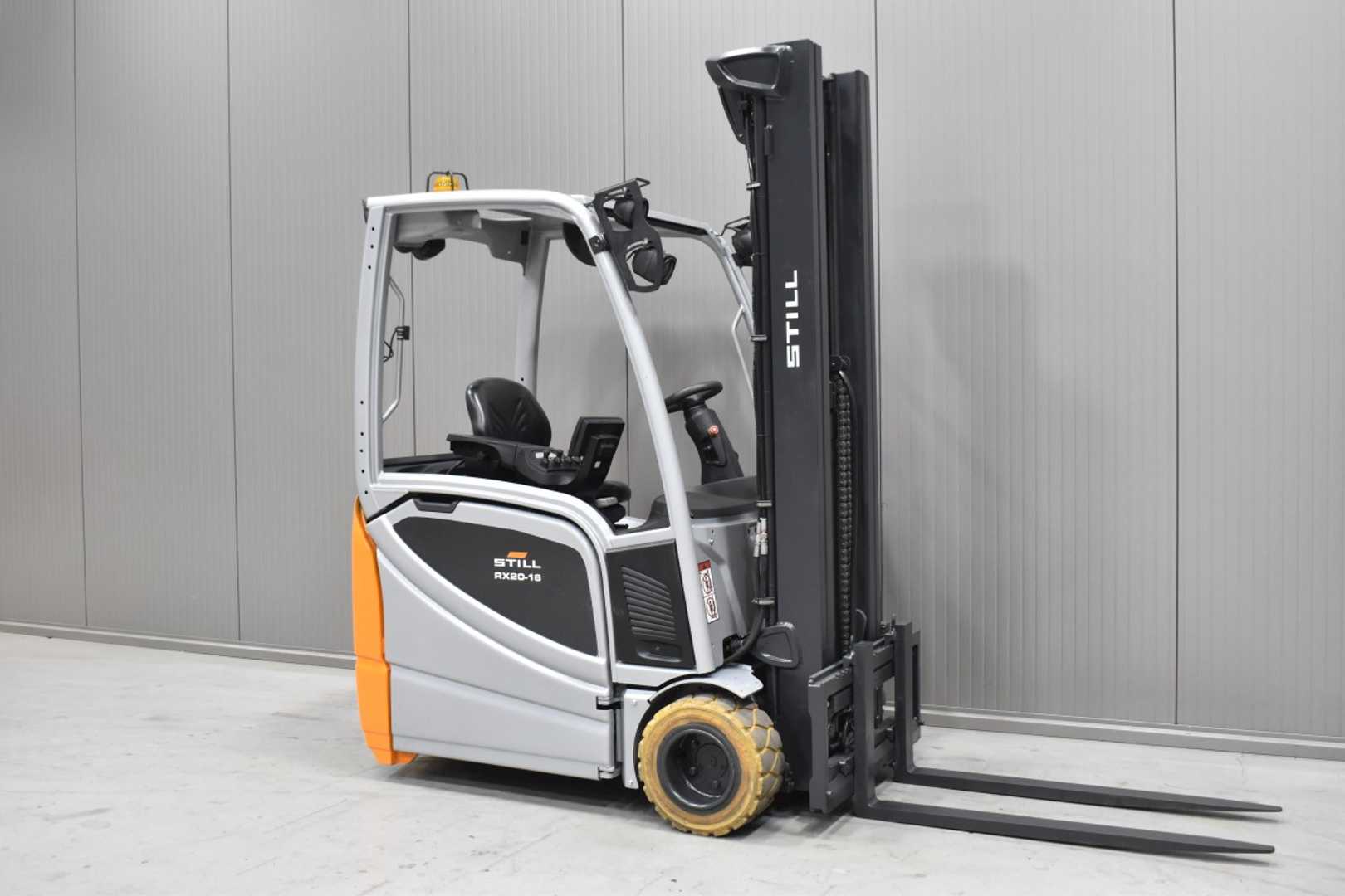 Použité vysokozdvižné vozíky STILL RX 20-16 C /57347/ ELEKTRO DREIRADFRONTSTAPLER (13028571)