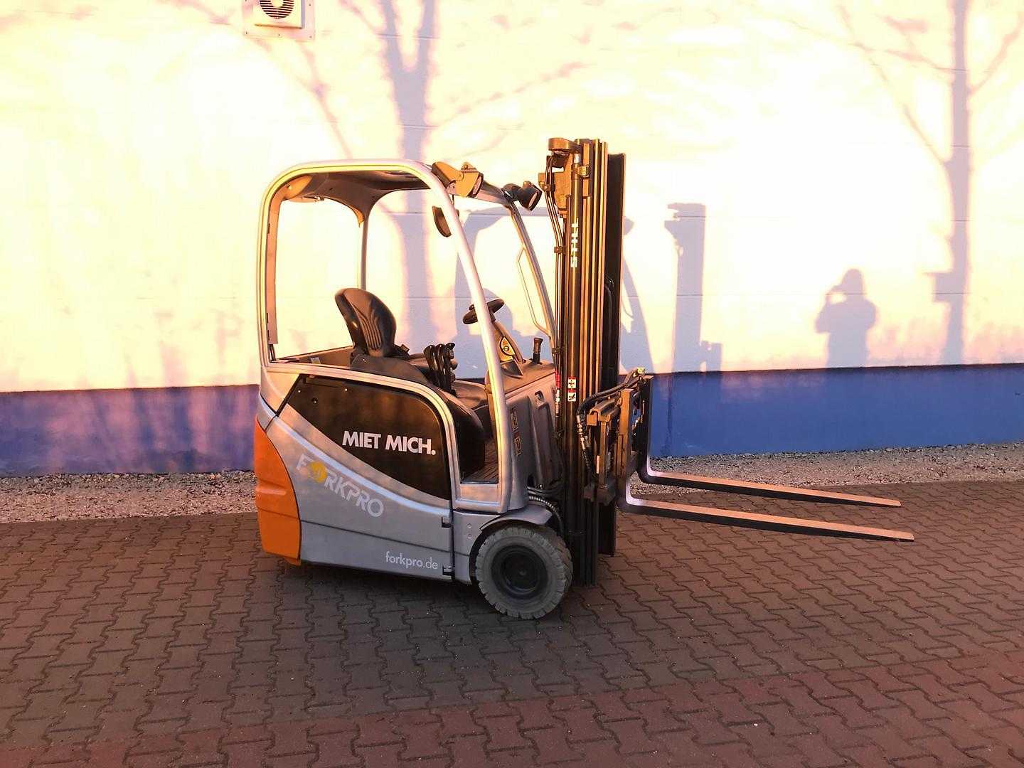 Použité vysokozdvižné vozíky STILL RX20-16 ELEKTRO DREIRADFRONTSTAPLER (13058841)