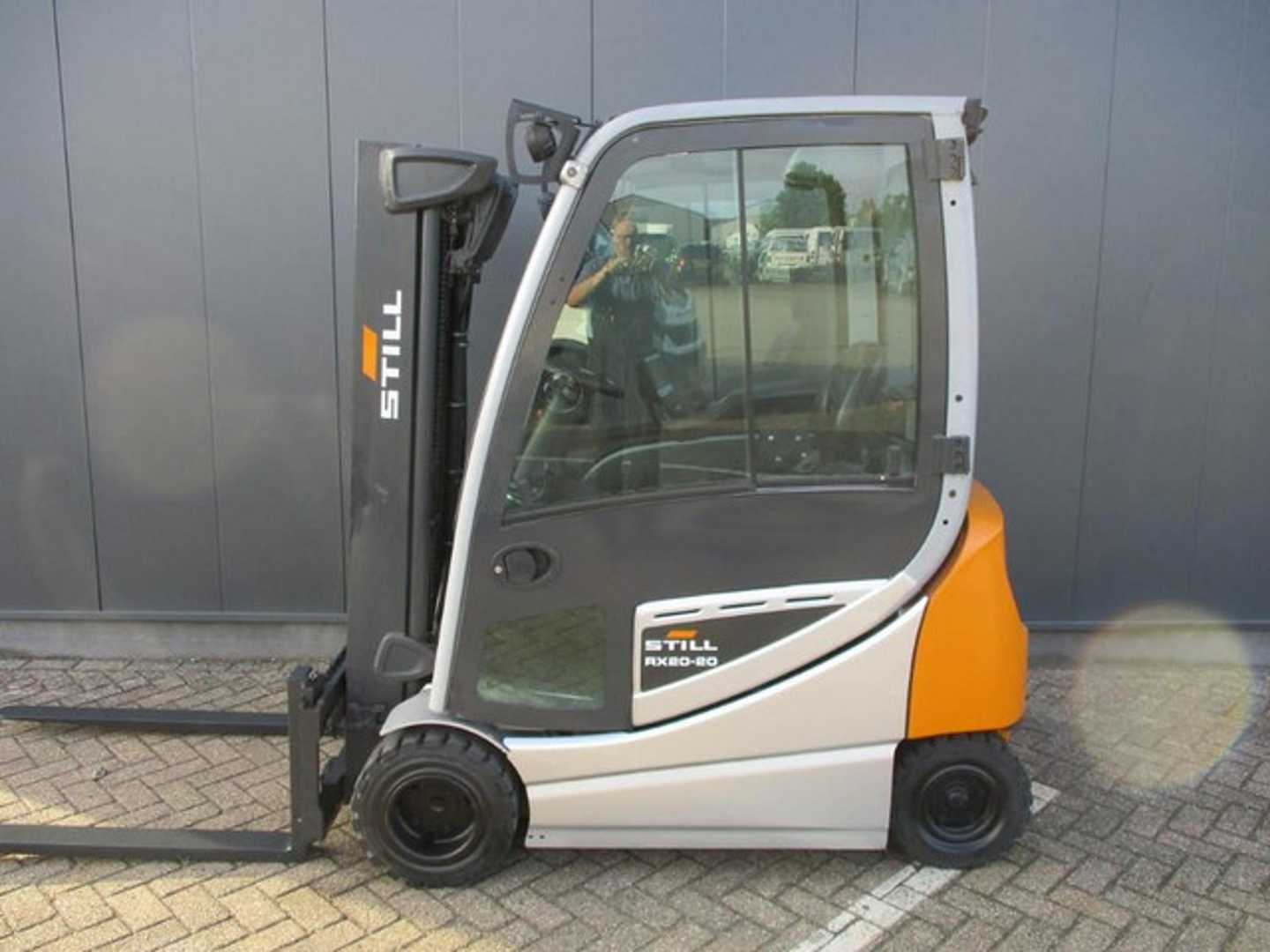 Použité vysokozdvižné vozíky STILL RX20-20P ELEKTRO VIERRADFRONTSTAPLER (13050461)