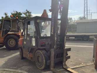 Použité vysokozdvižné vozíky TAILIFT FD45 DIESEL VIERRADFRONTSTAPLER (12991605)
