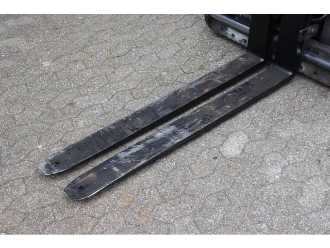 Použité vysokozdvižné vozíky TCM FB35-78 ELEKTRO VIERRADFRONTSTAPLER (13063422)