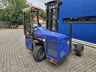 Použité vysokozdvižné vozíky TERBERG TKL-M 3x4-2536 DIESEL VIERWEGEMITNAHMESTAPLER (13057885)