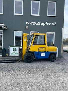 Použité vysokozdvižné vozíky TOYOTA 02-5FD45 DIESEL VIERRADFRONTSTAPLER (13028186) backdrop