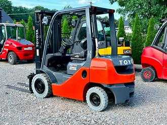 Použité vysokozdvižné vozíky TOYOTA 02-8FDF25 GAS VIERRADFRONTSTAPLER (13064266)