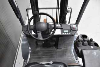 Použité vysokozdvižné vozíky TOYOTA 02-8FGF25 /58301/ GAS VIERRADFRONTSTAPLER (13069550)