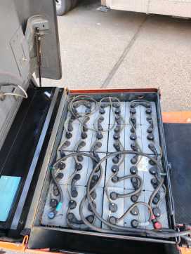 Použité vysokozdvižné vozíky TOYOTA 7FBEF15 ELEKTRO DREIRADFRONTSTAPLER (13060592)