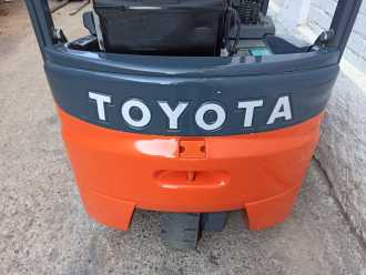 Použité vysokozdvižné vozíky TOYOTA 7FBEST10 ELEKTRO DREIRADFRONTSTAPLER (13068581)