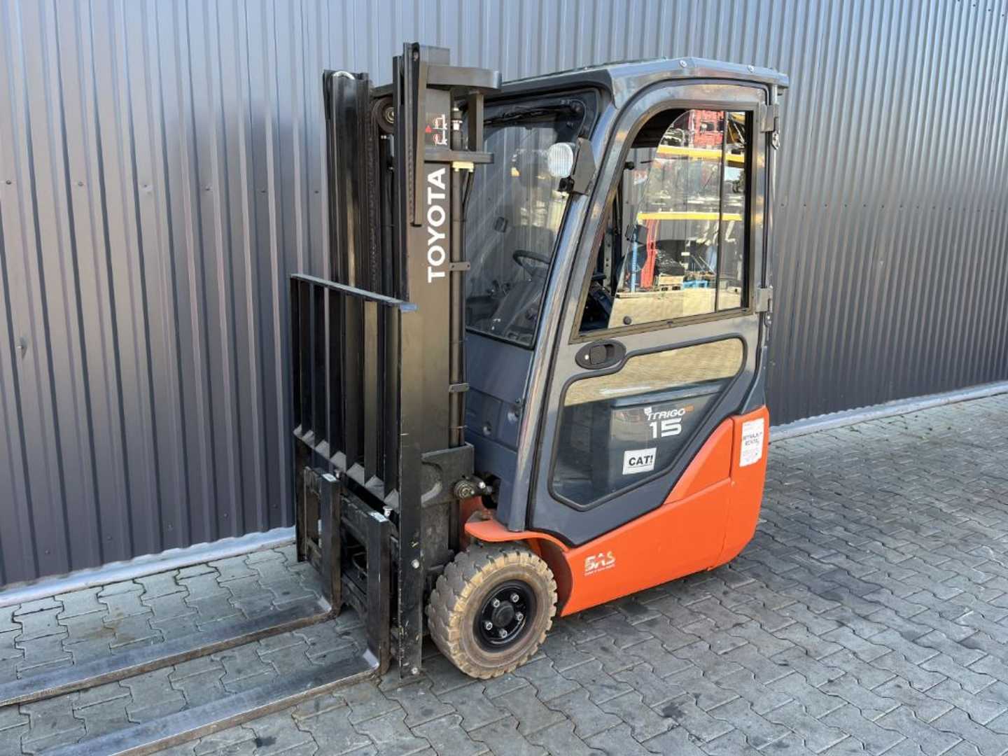 Použité vysokozdvižné vozíky TOYOTA 8FBE15T ELEKTRO DREIRADFRONTSTAPLER (13065723)