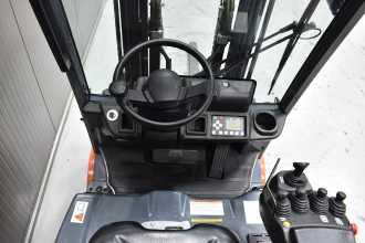 Použité vysokozdvižné vozíky TOYOTA 8FBE16T /58009/ ELEKTRO DREIRADFRONTSTAPLER (13054724)