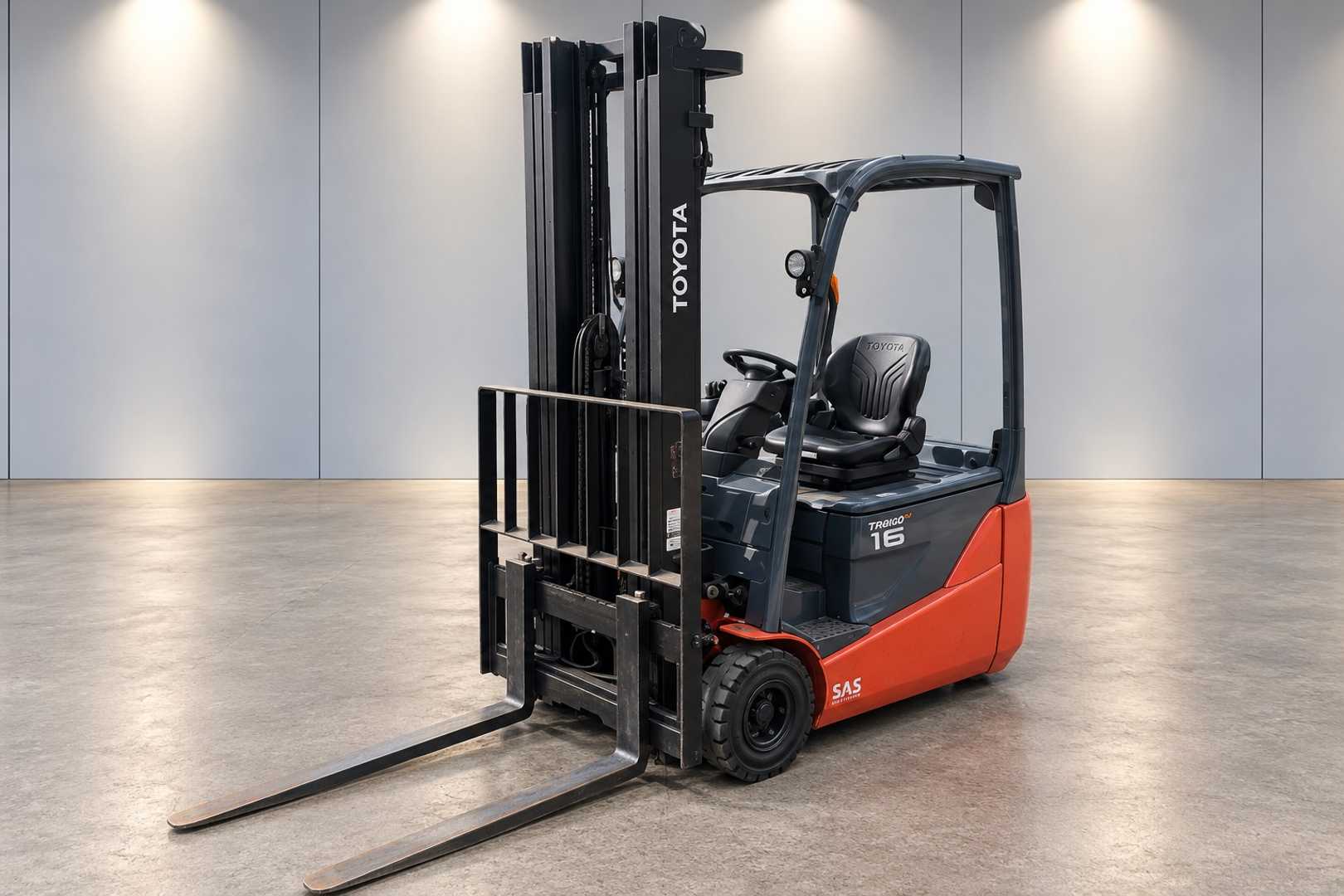 Použité vysokozdvižné vozíky TOYOTA 8FBE16T /58652/ ELEKTRO DREIRADFRONTSTAPLER (13067666)