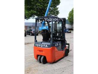 Použité vysokozdvižné vozíky TOYOTA 8FBE16T ELEKTRO VIERRADFRONTSTAPLER (13063416)