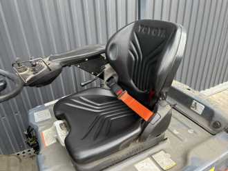 Použité vysokozdvižné vozíky TOYOTA 8FBE20T ELEKTRO DREIRADFRONTSTAPLER (13065986)