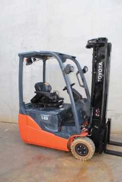 Použité vysokozdvižné vozíky TOYOTA 8FBEK16T ELEKTRO DREIRADFRONTSTAPLER (13065190) backdrop