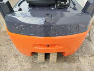 Použité vysokozdvižné vozíky TOYOTA 8FBEK16T ELEKTRO DREIRADFRONTSTAPLER (13075201)